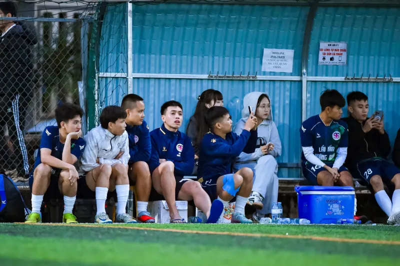 When the Game Stops Being Fun: A Parent's Guide to Spotting and Stopping Sports Burnout
